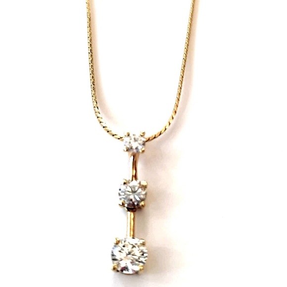 AVON Cubic Zirconium Gold Tone Necklace Three Stone Drop Pendant 10" - Picture 3 of 11